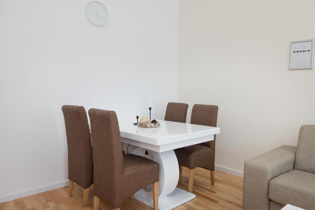Relax Apartments 1120 Wina Bagian luar foto