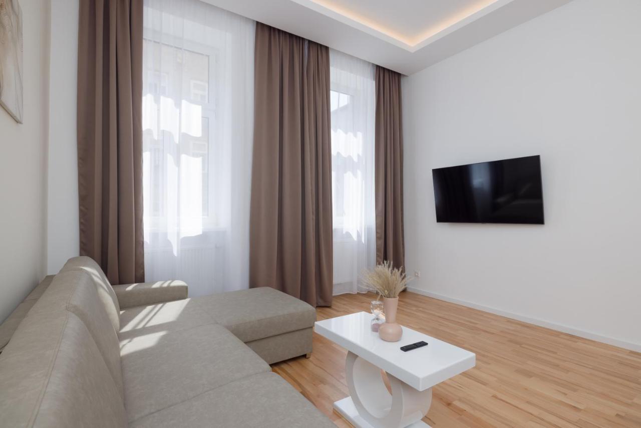 Relax Apartments 1120 Wina Bagian luar foto