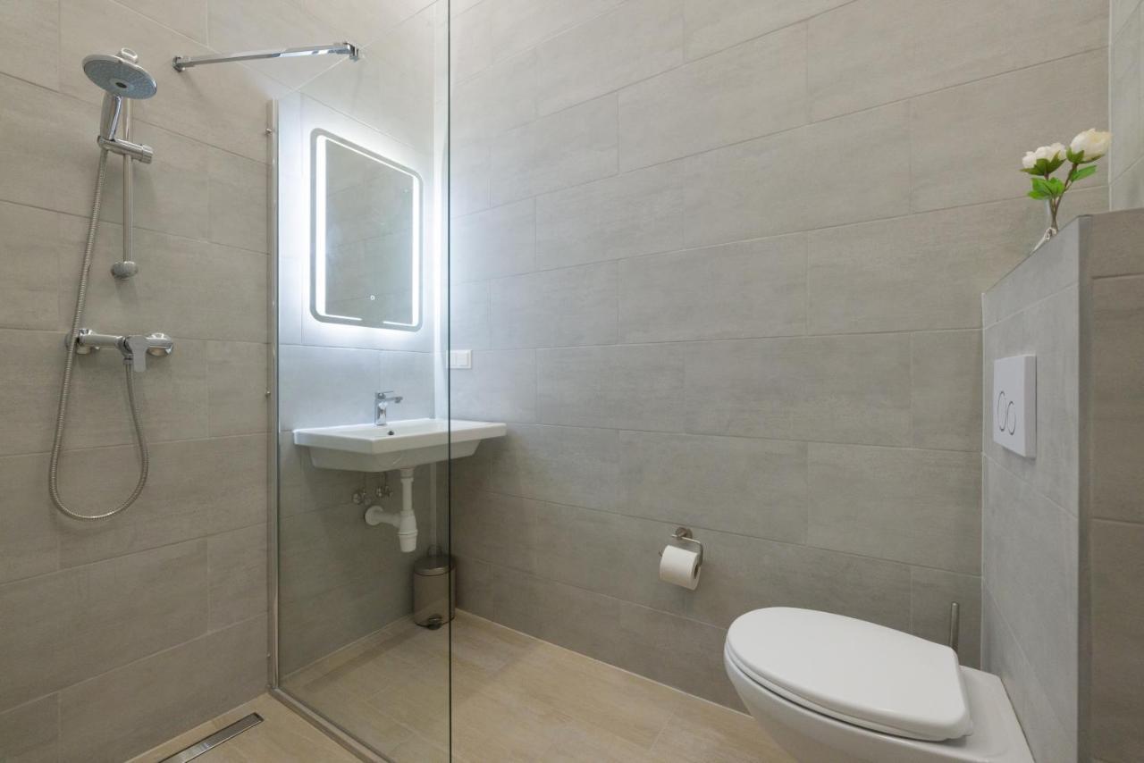 Relax Apartments 1120 Wina Bagian luar foto